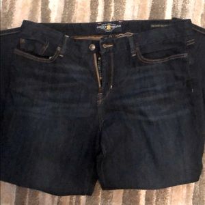 Dark denim Lucky brand jeans